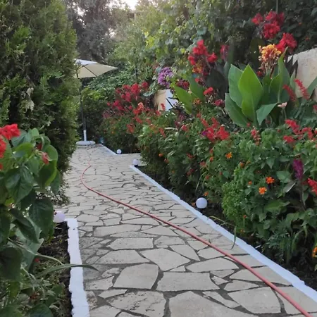 Vasil Casa de Campo Lukovë